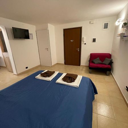 Blanda House Apartment Taranto Ngoại thất bức ảnh